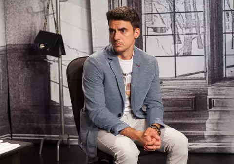 VIDEO EXCLUSIV/ Alexandru Ion vrea să renunțe la „pensionăreală” de 1 mai. „Vreau să văd cum e și sus pe mese”