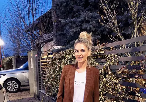 Andreea Bănică, detalii după ce și-a scos alunița. "Mi-au spus că acest semn va continua să crească"