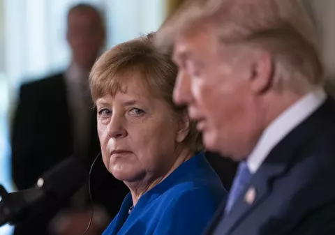 Răspunsul lui Merkel, după ce Trump a declarat că Germania este ”prizoniera” Rusiei