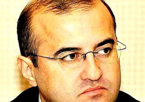 Editorial de Claudiu Săftoiu. Sentința pentru Dragnea, contrată cu mitingul ceaușist PSD