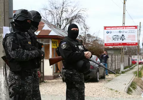 Împușcături la Clejani între două familii de romi. Două persoane au fost transportate la spital. ”Au tras cu pușca în noi” VIDEO