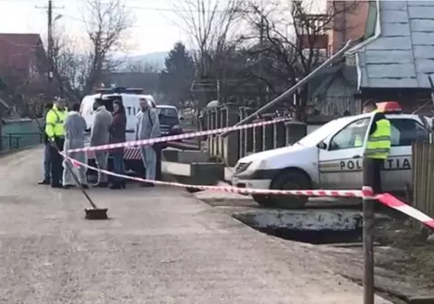 Un fost viceprimar din Suceava, ucis cu mai multe lovituri de cuţit. A fost găsit mort lângă un gard