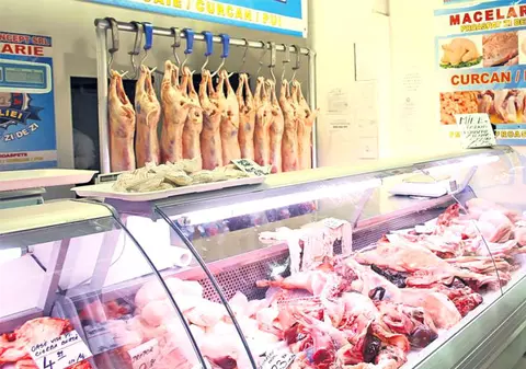 Sfaturi utile pentru pregătirile de Paște: Cum alegi și cum gătești carnea de miel