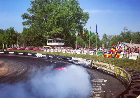 Mii de spectatori la prima etapă din Campionatul Național de Drift