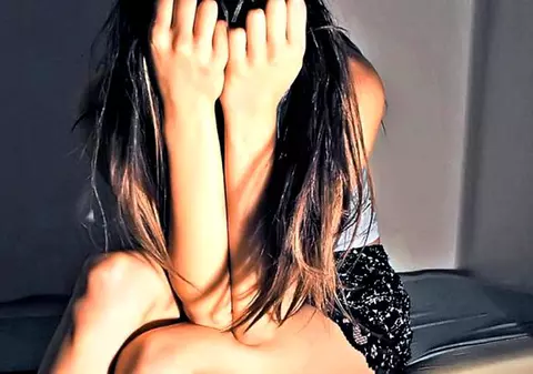 Doi elevi din Gorj au făcut sex în clasă! Amorezii au ajuns acum la poliţie