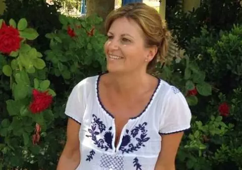FOTO | Un tânăr este acuzat că și-a omorât mama după ce trupul femeii a fost găsit în casa ei de un milion de lire sterline