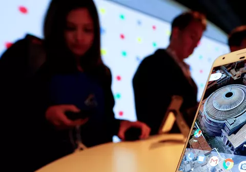 Google lucrează la un smartphone Pixel mai ieftin, care va fi lansat la vară