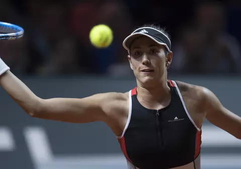 Garbine Muguruza şi Angelique Kerber au abandonat la Stuttgart. Cale liberă pentru Simona Halep