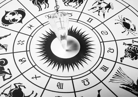 Horoscop, vineri, 13 aprilie 2018. Peștii sunt calmi și toleranți. Abandonarea unor gânduri obsesive îi ajută să se revigoreze