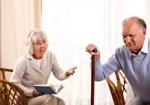 Femeile ar putea ieși la pensie la 65 de ani, la cerere, la fel ca bărbații; PNL a depus un proiect de egalizare a vârstei de pensionare