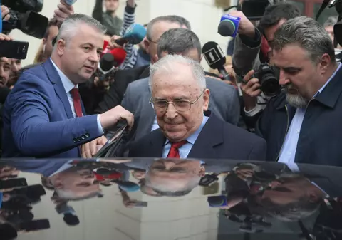 Amendament la Codul penal, favorabil lui Iliescu, în dosarul Mineriadei, adoptat în comisia ”Iordache”