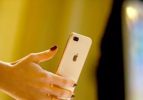 Cum ar fi încercat China să spioneze Apple și Amazon. Scandalul a luat amploare după o anchetă jurnalistică