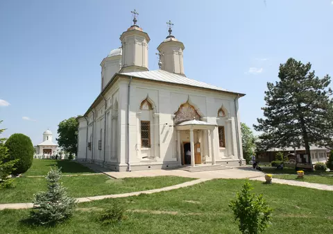 De Paște, bisericile și mănăstirile din toată țara vor fi obiective de ”grad zero”. Mii de polițiști vor păzi lăcașurile de cult