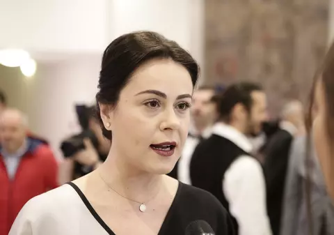 VIDEO EXCLUSIV/ Mirela Zeța crede în legea compensației. „Când alții muncesc, noi stăm la cafele”