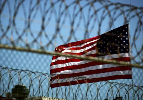 Revoltă într-o închisoare de maximă securitate din Carolina de Sud. Șapte deținuți au murit