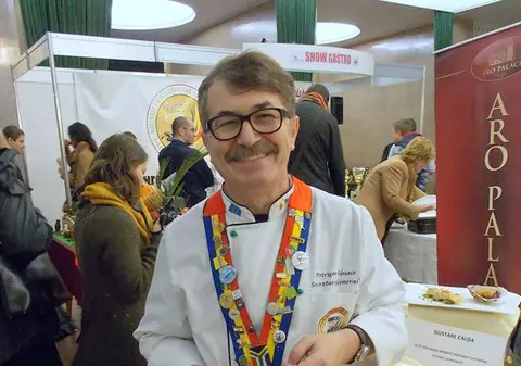 EXCLUSIV/Chef Petrișor Tănase a ”asezonat” vedetele cu diverse preparate. Andreea Marin e ”consomme Celestine”, iar Mihaela Radulescu e ”souffle surprise”