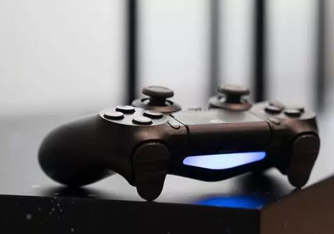 Sony estimează un profit de 6,13 miliarde de dolari. Scăderea vânzărilor iPhone afectează compania