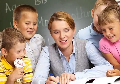 2019 ar putea deveni ”Anul Cărţii” în România, pentru a încuraja lectura în şcoli; Proiectul de lege, depus în Parlament