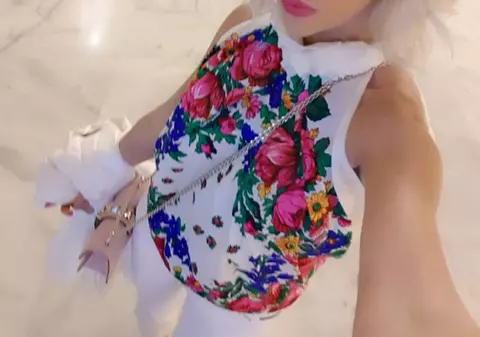 Raluca de la Bambi, enervată la culme după ce s-a spus că umblă cu fake-uri. "Sunt nevoită să recurg la un gest extrem"