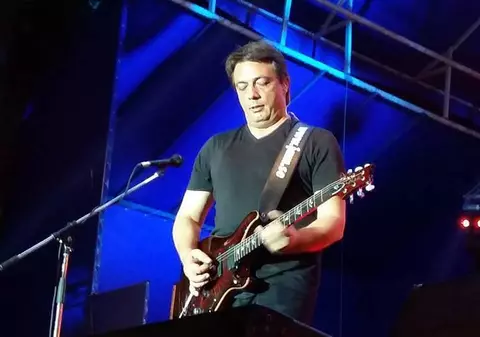 EXCLUSIV/ Romeo Dediu, chitaristul Holograf, a câștigat primul loc la cel mai mare concurs de compoziții din lume