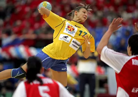 Legendele handbalului feminin românesc revin pe teren pentru un caz umanitar susținut de I wonder, platforma Ringier Romania