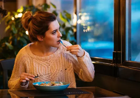 7 trucuri de urmat pentru a pregăti o salată ca la Masterchef