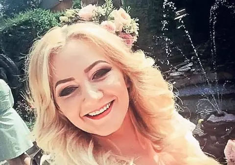 Adina Prisăcariu, spaima șoselelor din Suceava, a fost dată în urmărire prin Interpol