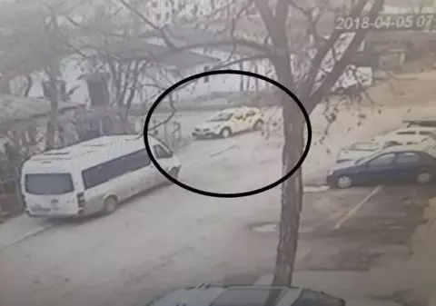 Un taximetrist din Iași a murit la volan, în timp ce conducea mașina VIDEO