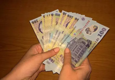 Un bărbat înşela clienţii unor localuri din Bucureşti după o schemă bine pusă la punct