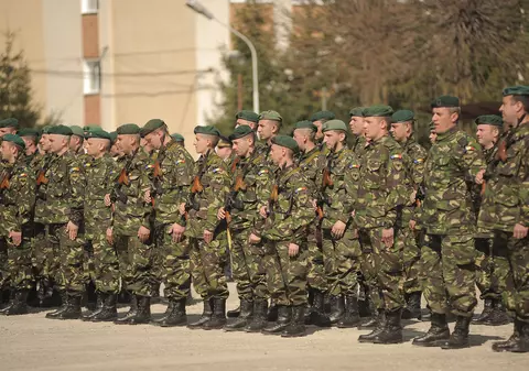 VIDEO&FOTO/ “Liliecii Negri” s-au întors acasă. Misiunea militarilor din Grupul de luptă al NATO din Polonia a durat șase luni