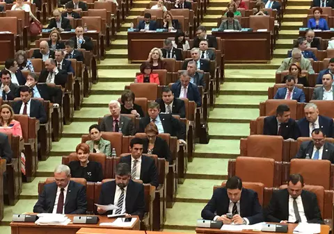 PSD își asumă introducerea pensiilor speciale pentru aleșii locali; Amendament depus la Codul Administrativ