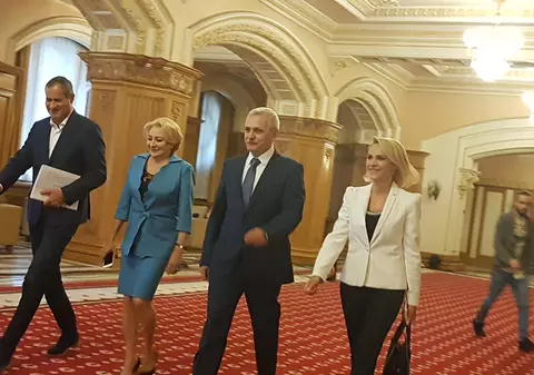 Liderii PSD s-au retras într-o sală din Parlament, ședința anunțată oficial, în aer; Jurnaliștii sunt ținuți la distanță