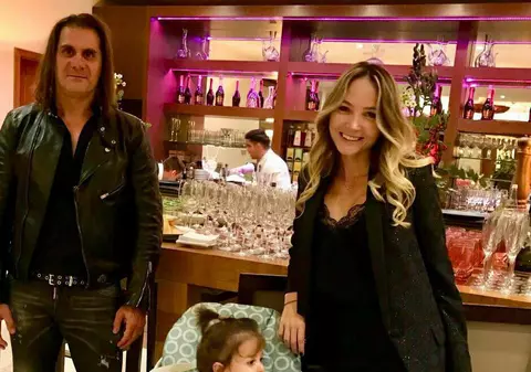 Pentru singuranța micuțului său, Marian Ionescu a abandonat decapotabila și și-a cumpărat o mașină cât un camion