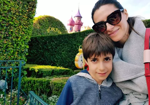 Fiul Iulianei Tudor are stofă de pilot. “Adoră cursele de mașini”