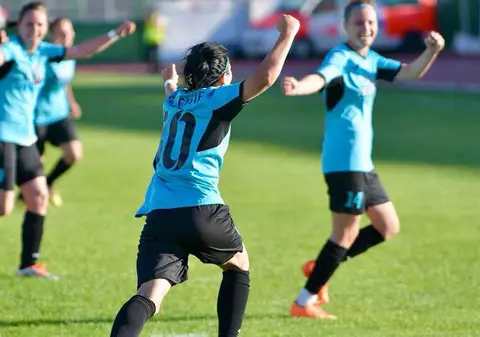 Cine este Mihaela Merlan, MVP-ul lui CSȘ Târgoviște în finala Cupei României 2018 la fotbal feminin. Zeci de kilometri de zi pentru o pasiune. Trăiește din banii părinților, îi place Teixeira și scrie poezii