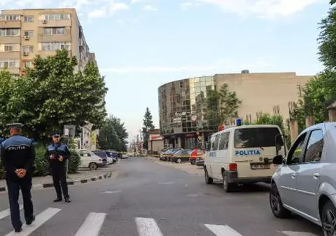 UPDATE/Alerta cu bombă de la o bancă din Giurgiu a fost falsă, iar apelantul a fost depistat