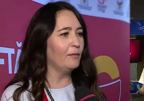 Amalia Năstase și-a câștigat primii bani împărțind flyere. Muncea la Piața Romană