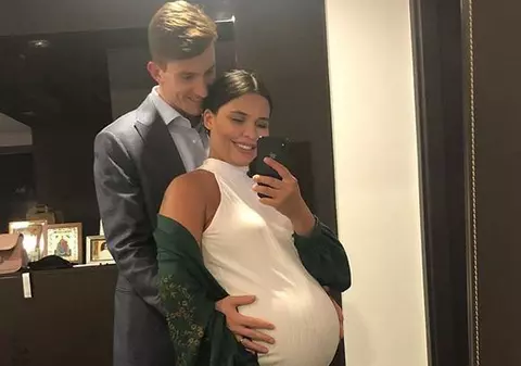 Andreea Popescu a născut. Prima imagine cu băiețelul ei