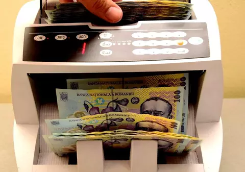 Pușculița electorală de 13 miliarde de euro a Guvernului, folosită fără discernământ. Cristian Pîrvulescu: „Suntem pe un drum ce merge spre prăpastie”