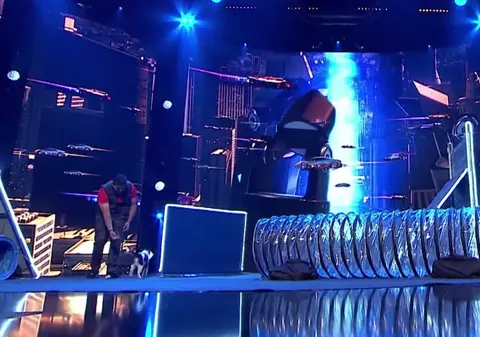 Atilla a impresionat publicul la ”Românii au talent” cu... patru lăbuțe. Numărul de dresură canină