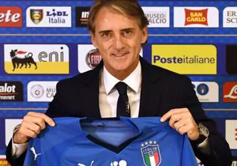 Oficial, preia squadra azzurra! Roberto Mancini va câștiga 2.000.000 de euro la naționala de fotbal a Italiei