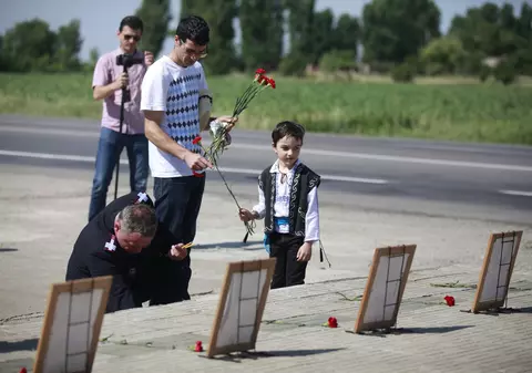 FOTOREPORTAJ: 14 ani de la tragedia din Mihăilești: "Sunt ani de durere, de lacrimi, de neputință și de boală"