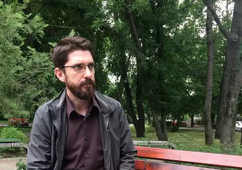 Cazul fostei directoare a Liceului de Artă din Focșani care s-ar fi iubit cu un elev ar fi o încercare „diavolească”. Explicațiile date de soțul femeii, într-o scrisoare deschisă