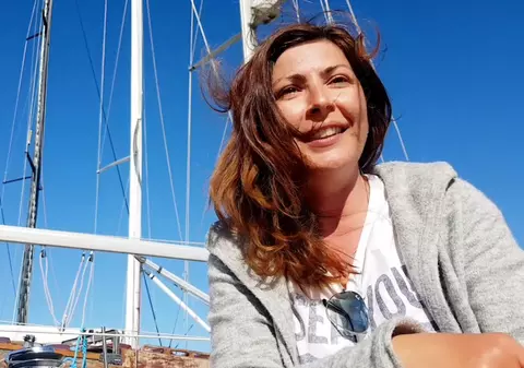 VIDEO/ A lăsat cariera de jurnalist ca să cultive “microbul” marinăriei. ”În 2007 am spus că vreau să fac asta zi de zi”