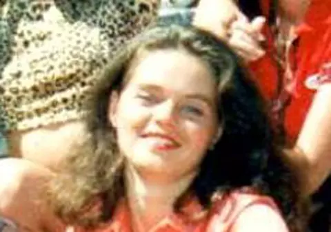 Ce mai face Dana Mladin de la Școala Vedetelor. Este producător TV și s-a ocupat de cele mai tari emisiuni | FOTO