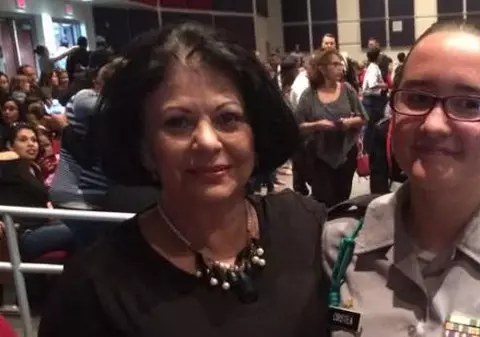 Elena Cârstea are o relație specială cu fiicele adoptate. Sunt prietene, ies împreună în oraș și își spun toate secretele