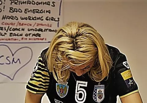 EXCLUSIV / Regulile din vestiarul echipei femininie de handbal CSM București: ”Fără primadone, fără energie negativă. 16 fete foarte muncitoare”