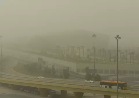 Aproape 100 de persoane ucise într-o furtună de nisip în India