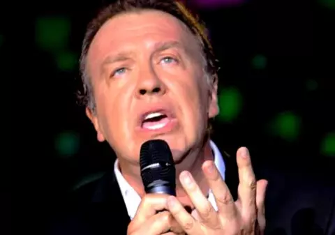 EXCLUSIV/ Gabriel Cotabiță mănâncă dulciuri pe ascuns! Se ferește de soție și de fiice, ca să nu-l certe