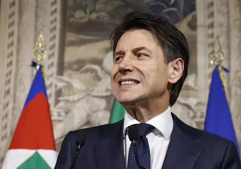 Giuseppe Conte a renunțat la mandatul de premier al Italiei